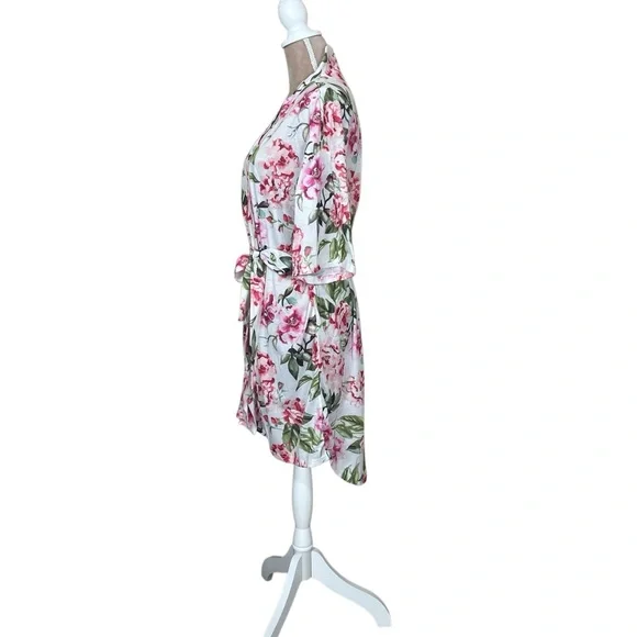 EUC Show Me Your MuMu “Brie” Floral Robe Garden of Blooms - Picture 6 of 11